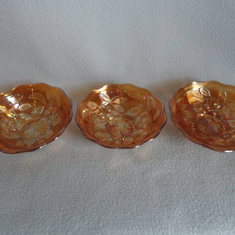 VINTAGE MARIGOLD CARNIVAL GLASS BOWLS ~ CHERRY & LEAF DESIGN w/SCALLOPED EDGES